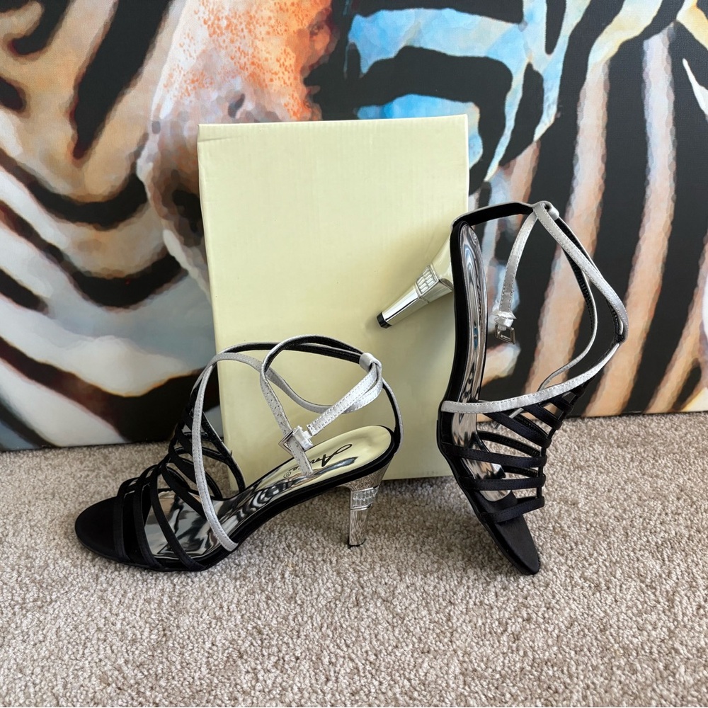 Annie's Libra Style Elegant Black and Silver Strappy Heels